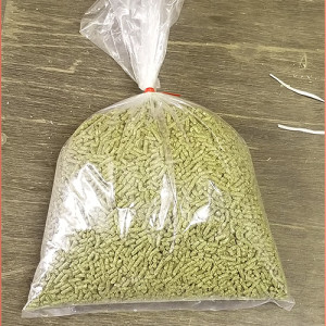 Premium Blend Show Rabbit Food _ medium flat rate shipping prepaid 